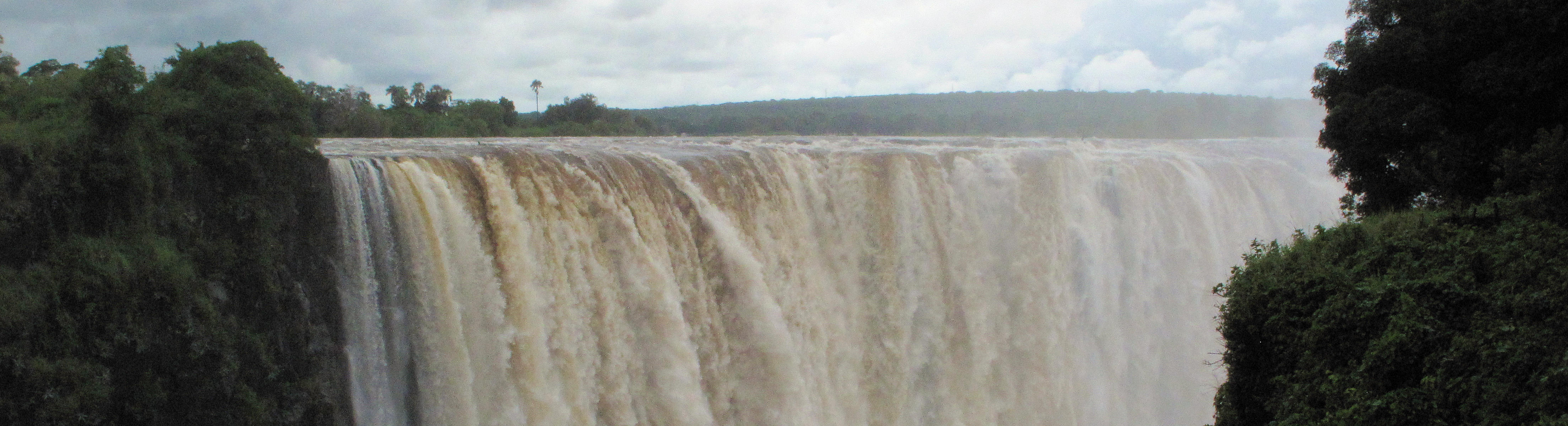 Victoria Falls is Zimbabwe's largest turist attraction