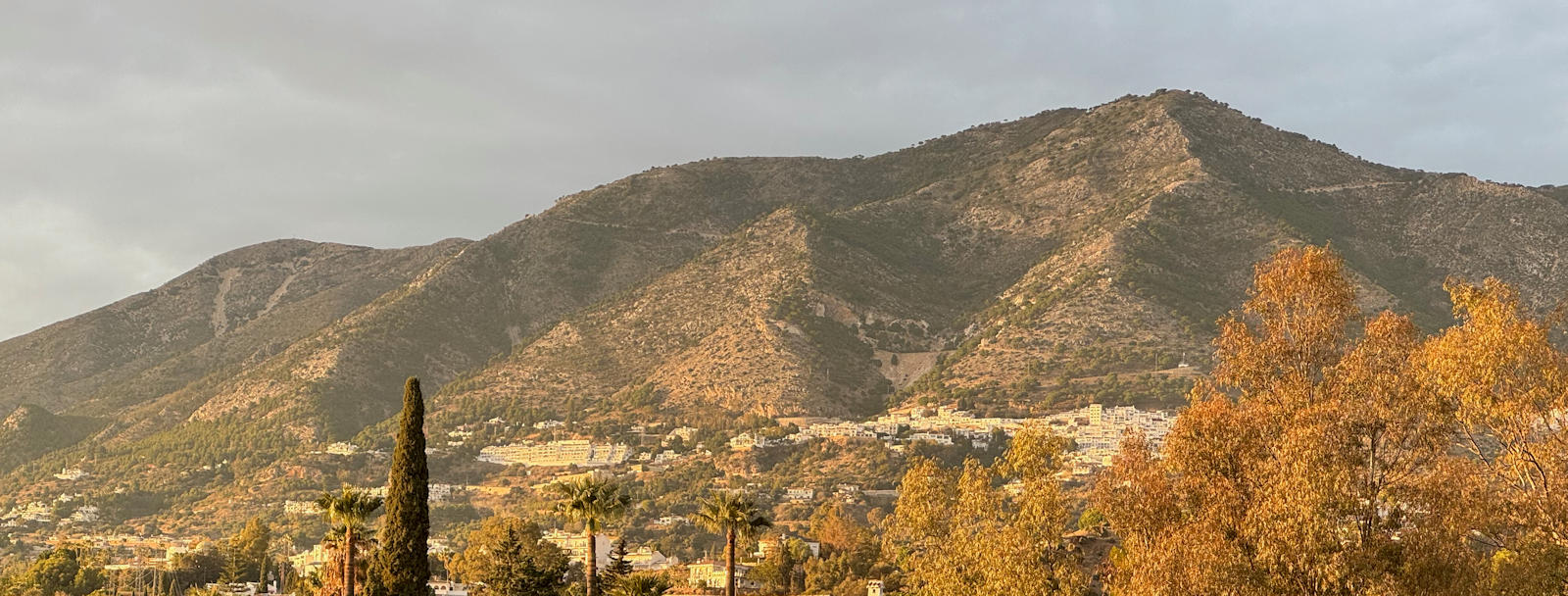 Mijas Pueblo set fra Lew Hoad
